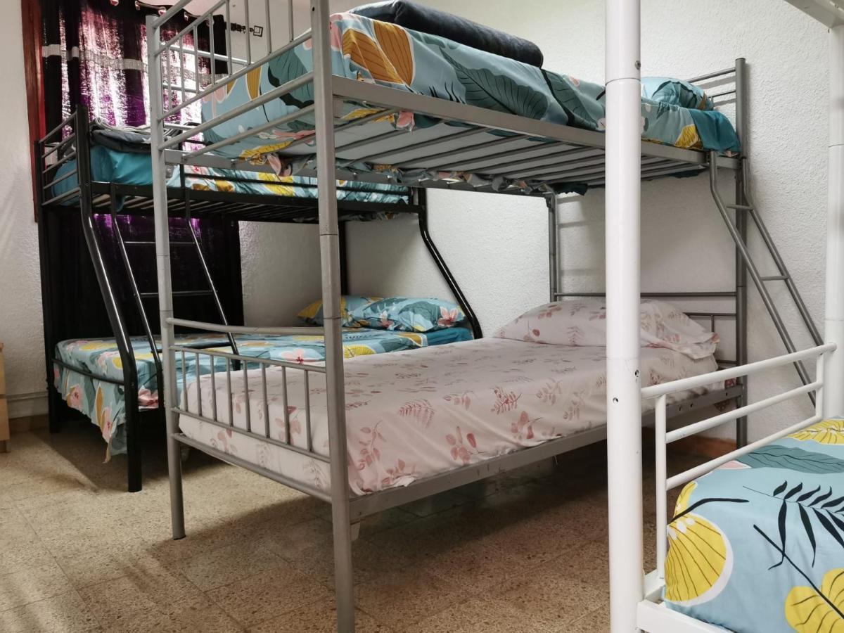 Hostal Babylon Барселона Екстер'єр фото
